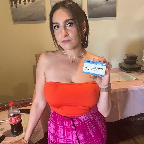 Meet your Posher, EW! - Picture 1 of 1